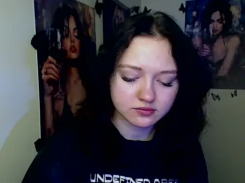 LadyAlice  online show from December 1, 6:50 am