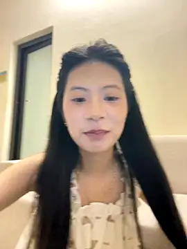 Snapshot of Lil-Gi chatting on September 30, 3:28 pm Lil-Gi online show from September 30, 3:28 pm