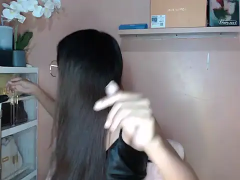 Snapshot of skinny_gracie chatting on September 22, 8:13 am skinny gracie online show from September 22, 8:13 am