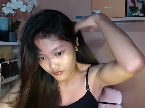 Snapshot of skinny_gracie chatting on September 20, 11:52 am skinny gracie online show from September 20, 11:52 am
