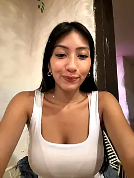 Snapshot of Mavi_roouse_ chatting on October 1, 1:21 am Mavi roouse online show from October 1, 1:21 am