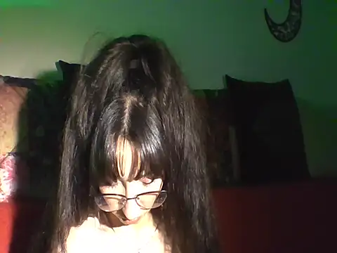 a miss online show from November 20, 5:08 am