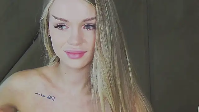 MarilynNova online show from April 10, 5:57 am