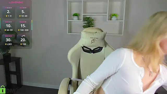 Allice Cox online show from September 15, 1:14 am