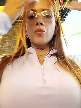 Snapshot of Alis_xxx chatting on September 10, 6:52 pm Alis xxx online show from September 10, 6:52 pm