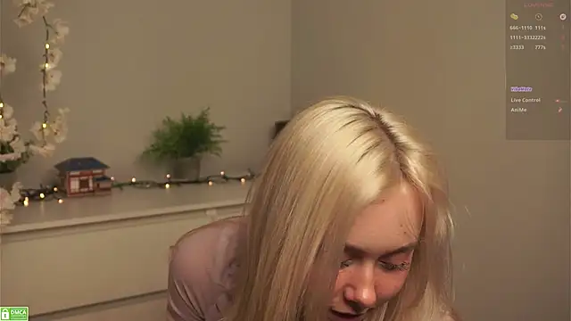 AccaCroyle online show from November 21, 9:06 pm