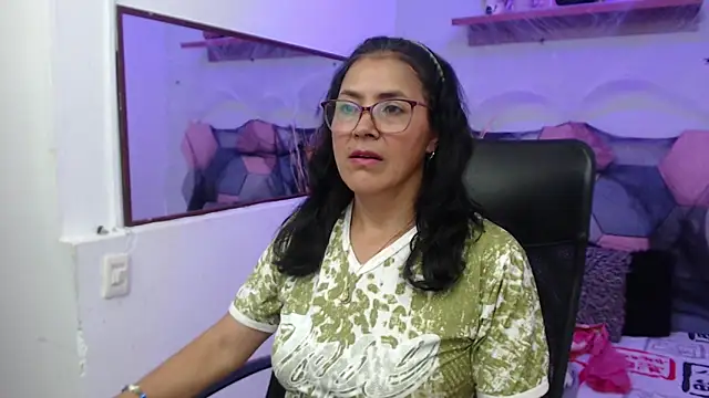 AmandaPeet online show from October 18, 8:32 pm