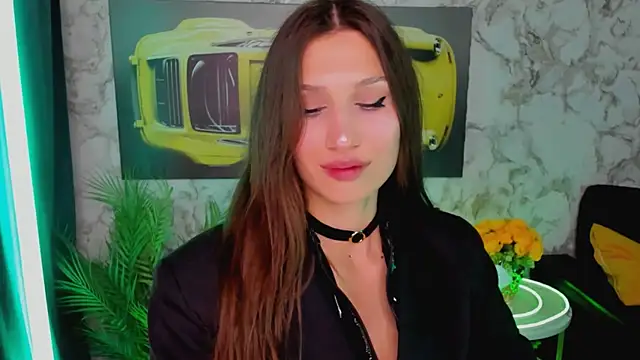 Mollyinyourmind online show from April 10, 7:53 pm