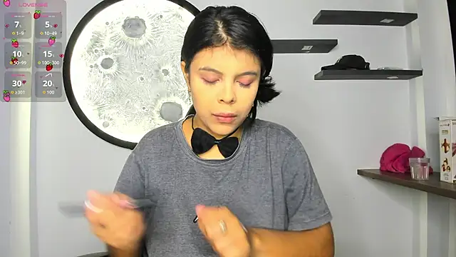 Snapshot of Aleja-02 chatting on September 10, 9:04 pm Aleja-02 online show from September 10, 9:04 pm