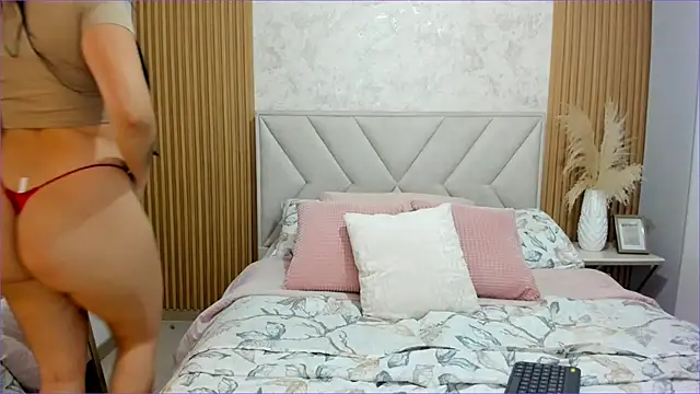 Snapshot of biancabigboobs22 chatting on September 28, 4:08 am biancabigboobs22 online show from September 28, 4:08 am