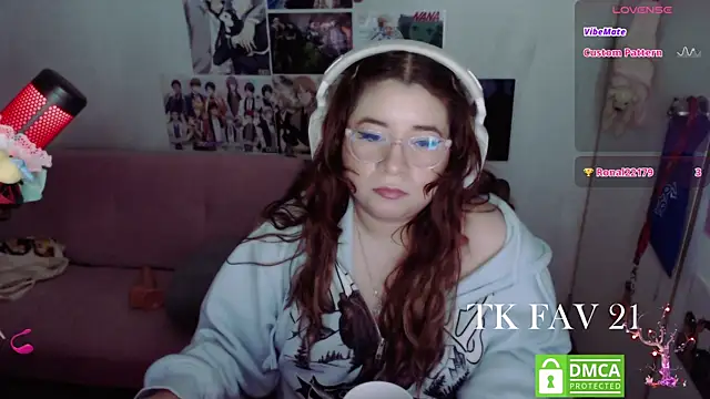 Pink girl0n online show from July 10, 6:14 am