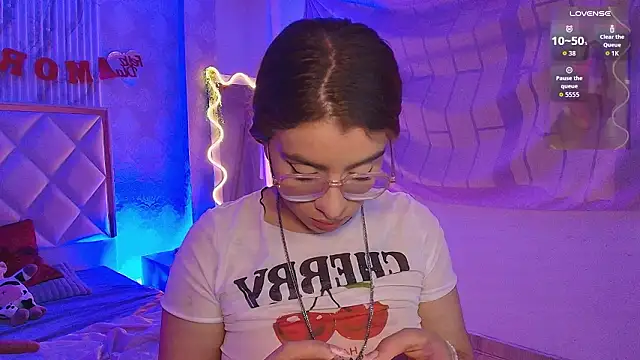 Naomy tay1 online show from February 12, 4:14 am