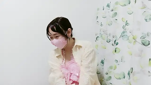 Snapshot of RenaFcup chatting on October 11, 1:47 pm RenaFcup online show from October 11, 1:47 pm