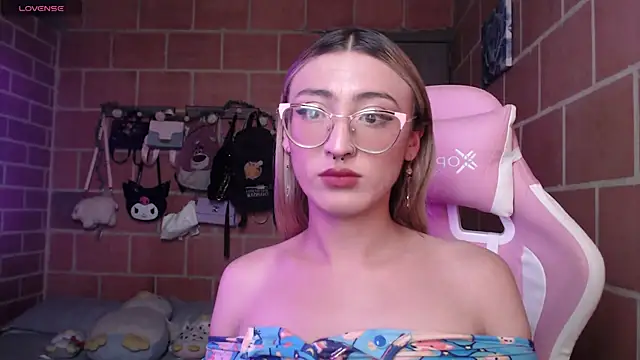 Andrea camilaaa online show from June 9, 3:22 pm