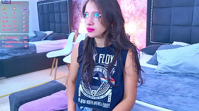 Angelique Angell online show from March 11, 7:49 pm