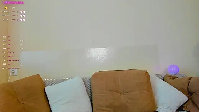Snapshot of Miss_Mila_ chatting on September 26, 4:21 am Miss Mila online show from September 26, 4:21 am