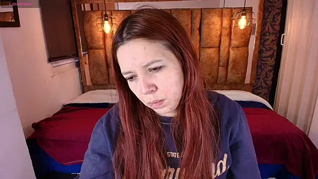 Isa Thompson   online show from April 19, 11:32 am