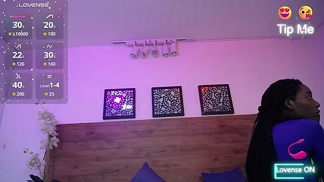 AlexandraCambell online show from September 25, 7:55 pm