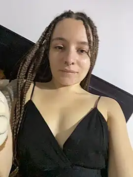 karla-thomsom10 online show from June 10, 9:24 pm