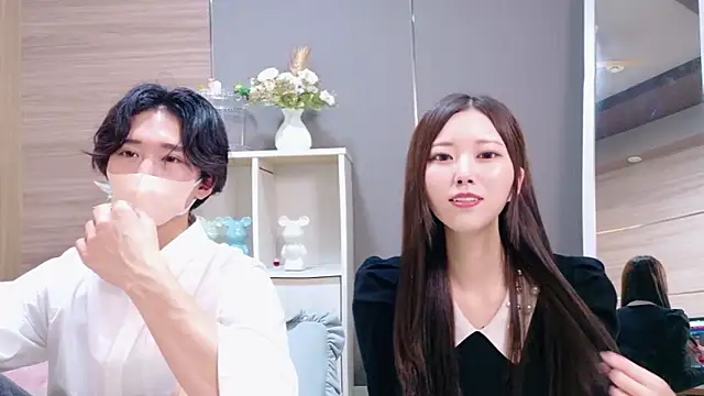Snapshot of Reto-sama chatting on September 20, 4:05 pm Reto-sama online show from September 20, 4:05 pm