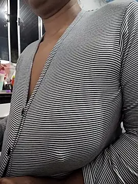 MichelleMore online show from October 24, 1:45 am