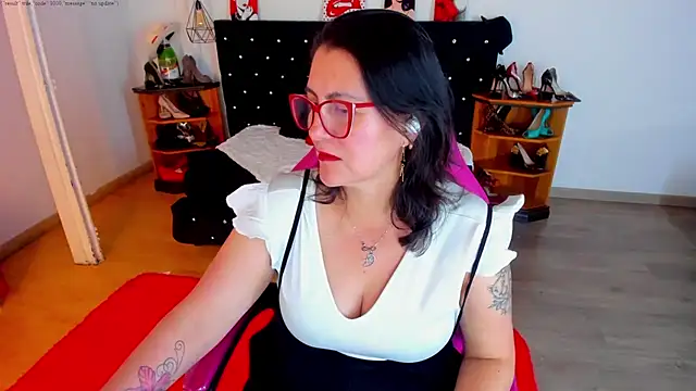 D Martii online show from October 20, 2:42 pm