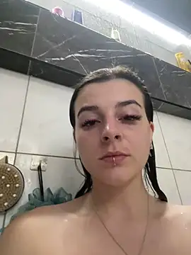 LilyIrons online show from June 4, 10:25 pm