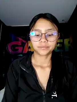 SofieLove 01 online show from April 19, 6:57 am