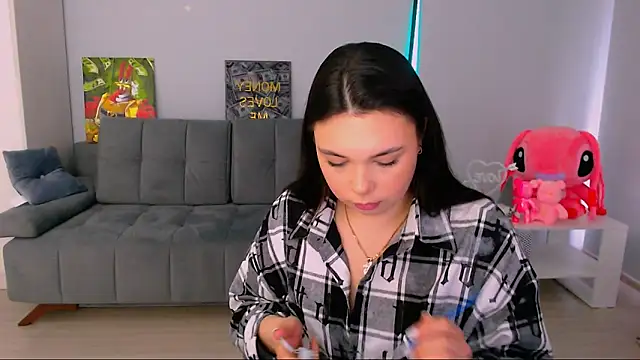 queenofthesense  online show from February 15, 7:51 am