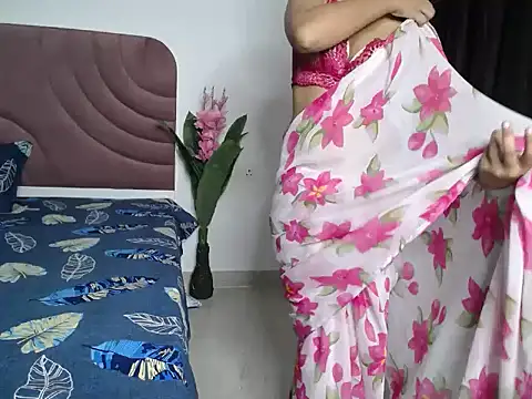 Hot Queen2 online show from October 9, 8:46 pm