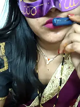 Snapshot of BEAUTY_QUE chatting on October 23, 4:13 pm BEAUTY QUE online show from October 23, 4:13 pm