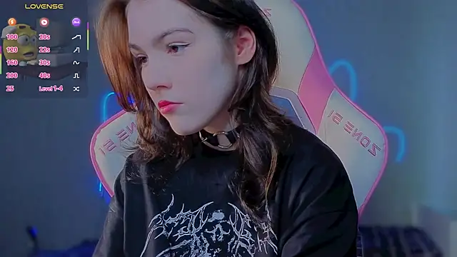 Sophie SkyAngel online show from May 28, 1:31 pm