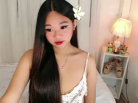 Malia cummer online show from July 6, 11:07 pm