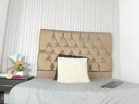 daniela madan online show from February 26, 8:41 pm