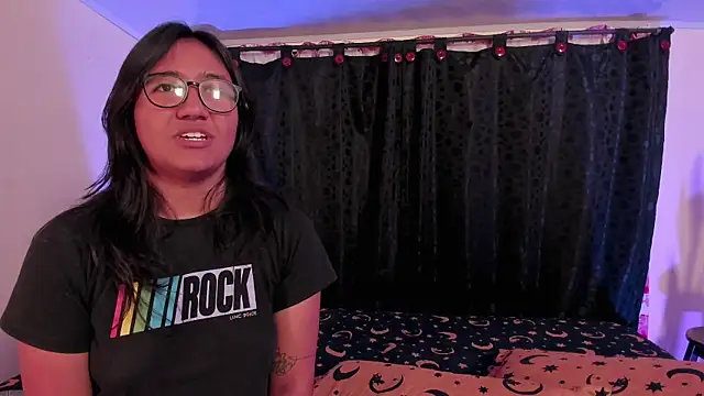 CrazyCakes  online show from April 20, 2:47 am