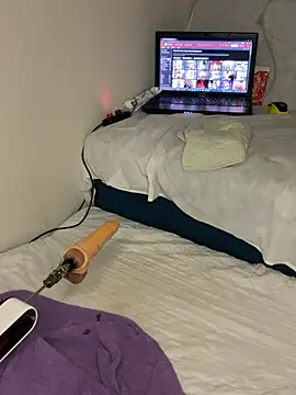 Ozge-SluttyScream69 online show from April 4, 10:19 pm