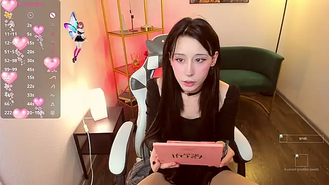 Snapshot of meomeee chatting on October 9, 4:33 pm meomeee online show from October 9, 4:33 pm
