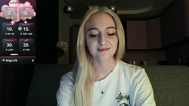 Snapshot of white_liillyy chatting on September 17, 10:41 pm white liillyy online show from September 17, 10:41 pm