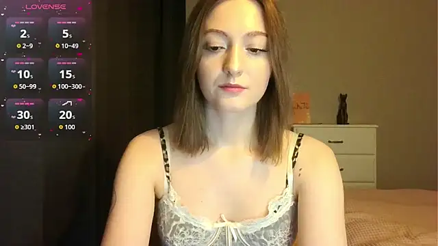 white liillyy online show from March 18, 10:15 pm