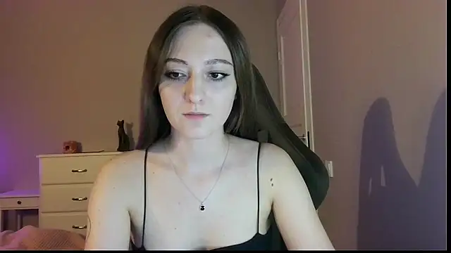 white liillyy online show from June 28, 9:21 pm