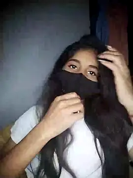 Snapshot of Sexey-Puja chatting on October 11, 4:39 am Sexey-Puja online show from October 11, 4:39 am