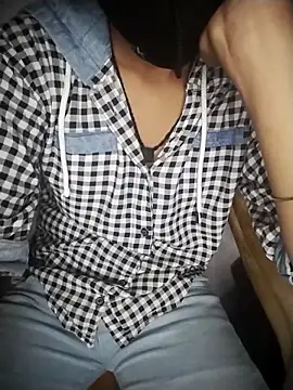 Snapshot of Sexey-Puja chatting on September 25, 9:19 am Sexey-Puja online show from September 25, 9:19 am