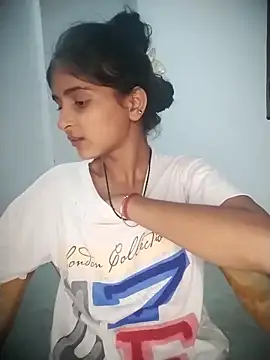 Snapshot of Sexey-Puja chatting on October 3, 2:00 pm Sexey-Puja online show from October 3, 2:00 pm