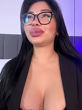 Mia stepMOM online show from October 7, 7:57 am