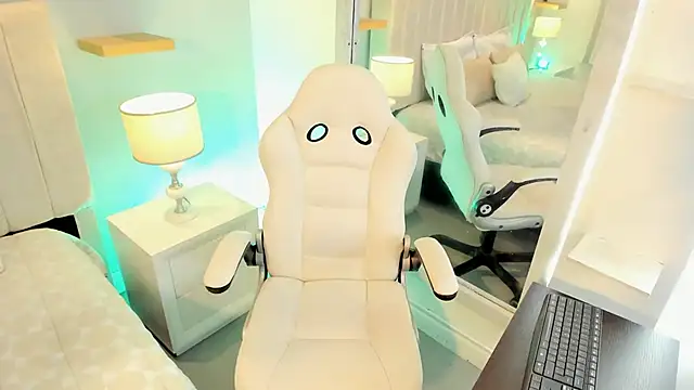 manyaa  online show from December 22, 7:17 pm