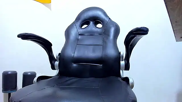 miss bigcockts online show from June 21, 12:14 am