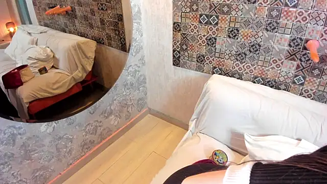 Keyla ruiz  online show from October 20, 11:24 am