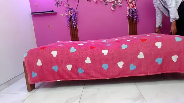 skinnybarbie022 online show from June 10, 12:48 pm