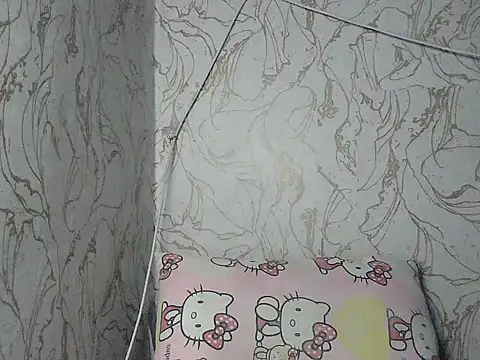 sweetdolly27 online show from April 17, 9:50 pm