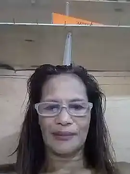 Kristen05 online show from December 5, 5:40 am